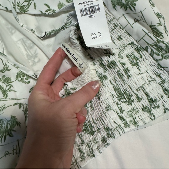 NWT Abercrombie & Fitch Tropical One Shoulder Shirt - Picture 4 of 6